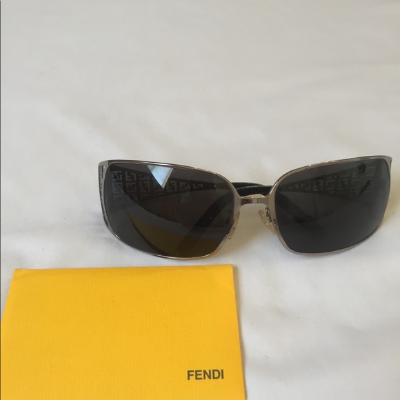 Fendi Metal Frame Sunglasses main image 6
